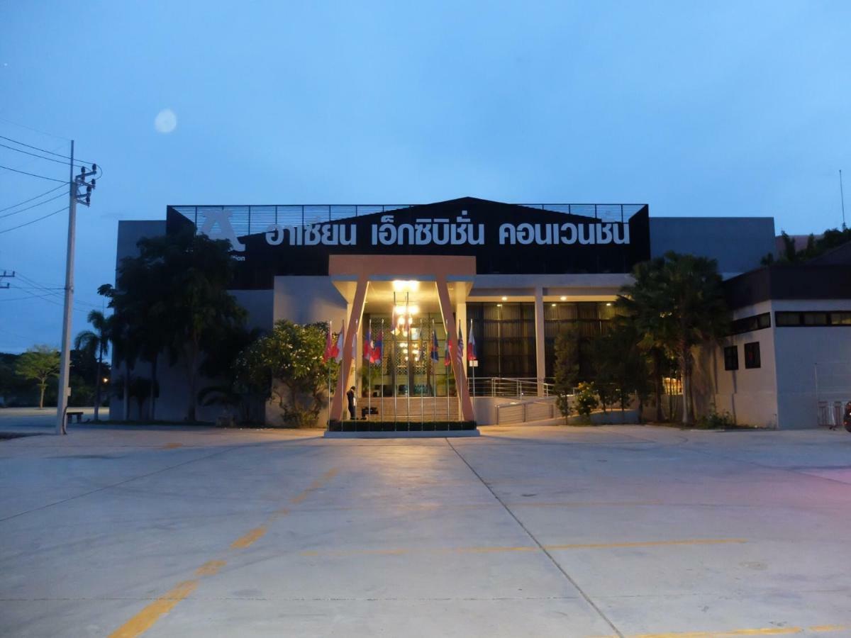 Prelude Hotel Kanchanaburi Exteriér fotografie